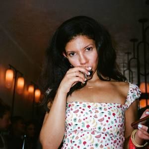 Meet your Posher, Danielle